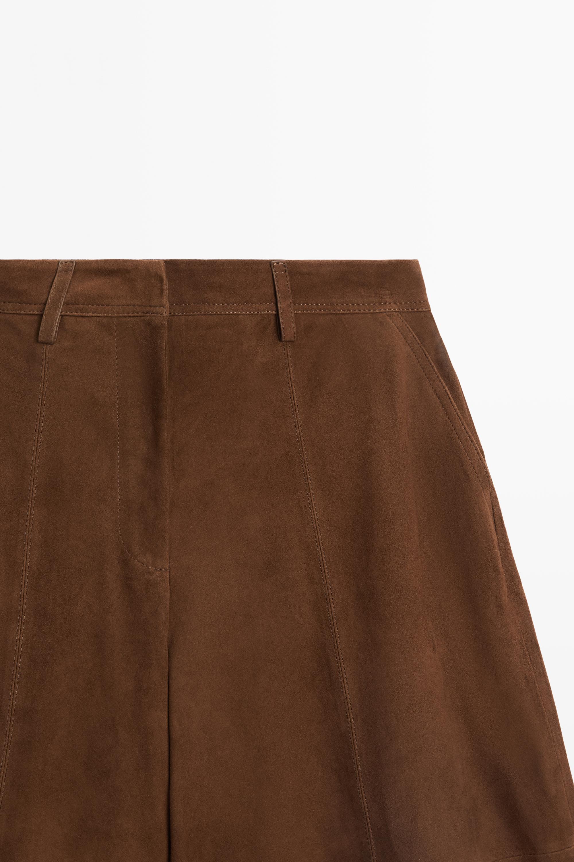 Long suede leather Bermuda shorts